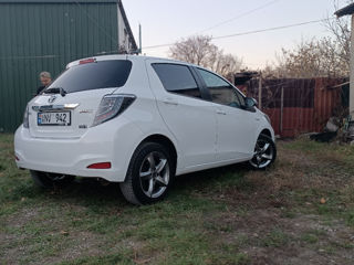 Toyota Yaris foto 5