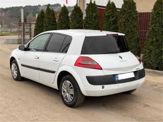 Renault Megane foto 3