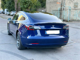 Tesla Model 3 foto 5