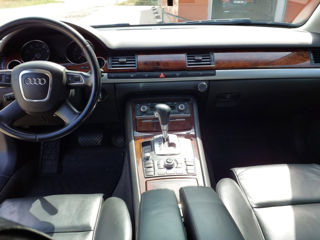 Audi A8 foto 7