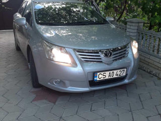 Toyota Avensis foto 6