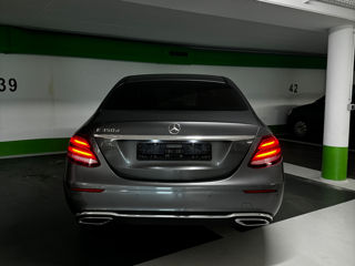 Mercedes E-Class foto 4