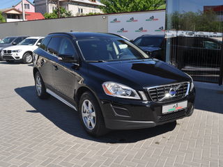 Volvo XC60 foto 1