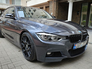 BMW 3 Series foto 4