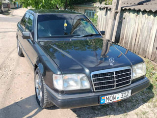 Mercedes Series (W124) foto 9