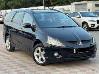 Mitsubishi Grandis foto 5