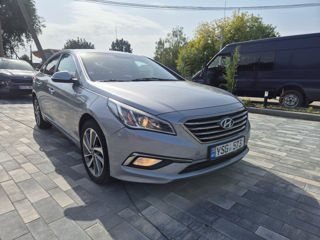 Hyundai Sonata foto 2