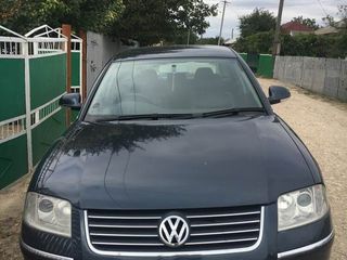 Volkswagen Passat foto 1