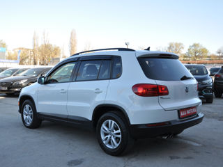 Volkswagen Tiguan foto 4