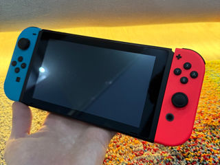 Vând Nintendo Switch foto 2