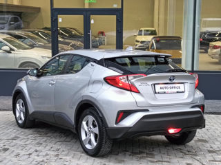 Toyota C-HR foto 7