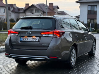 Toyota Auris foto 4