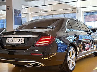 Mercedes E Class foto 2