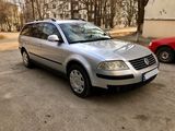 Volkswagen Passat foto 2