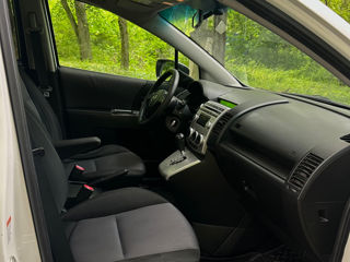 Mazda 5 фото 6