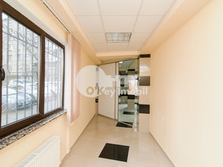 Oficiu în Centru !! 95 mp, euroreparație, 1600 € ! foto 6