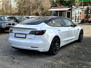 Tesla Model 3 foto 5