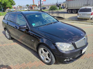 Mercedes C-Class foto 10