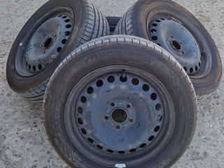 Se vinde  205/55/R16 Ford sau schimb pe R 17,18,19 foto 1