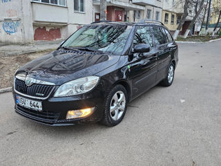 Skoda Fabia foto 2