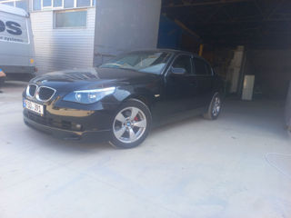 BMW 5 Series foto 7