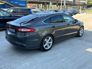 Ford Mondeo foto 6