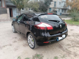 Renault Megane foto 2