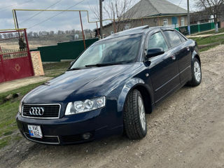 Audi A4 foto 1