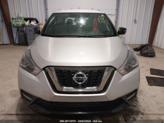 Nissan Kicks foto 2