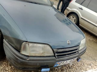 Opel Omega foto 3