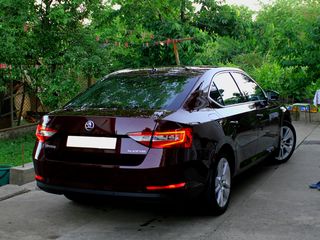 Skoda Superb foto 4