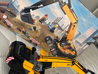 Lego excavator