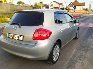 Toyota Auris foto 4