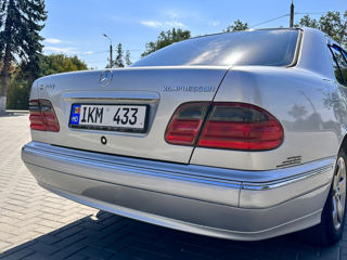 Mercedes E-Class foto 3