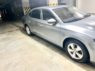 Skoda Superb foto 3