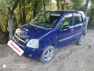 Opel Agila foto 1