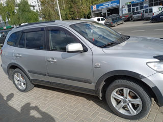 Hyundai Santa FE foto 1