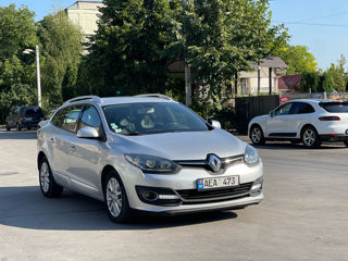 Renault Megane foto 2