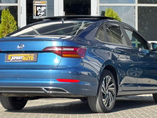 Volkswagen Jetta foto 6