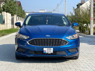 Ford Fusion foto 2