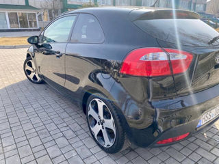 KIA Rio foto 5