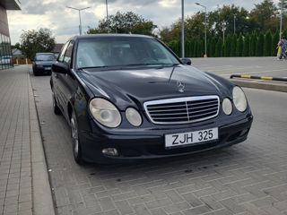 Mercedes E-Class foto 3