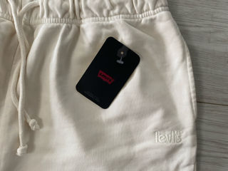 Pantaloni Levis noi foto 2