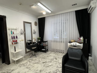 Chirie scaun frizer sau cabinet in salon de frumusetePentru mai multe detalii apelați nr.060373713