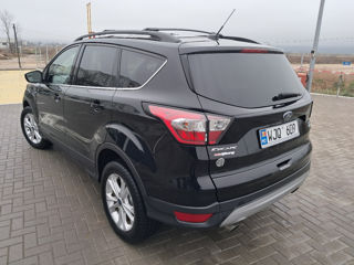 Ford Escape foto 4