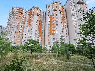 Apartament cu 2 camere, 82 m², Centru, Chișinău foto 15