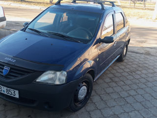 Dacia Logan foto 2