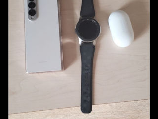 Samsung  Z Fold 4 512GB + căști + smartwatch foto 2