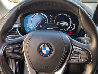 BMW 5 Series foto 4