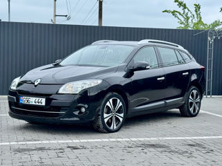 Renault Megane фото 1